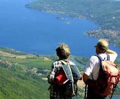 Das panorama auf dem gipfel soll zu einem der schönsten gehören. Von Stresa Auf Den Mottarone