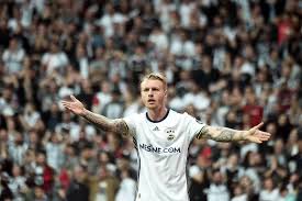 Fenerbahçe'nin eski yıldızı simon kjaer, danimarka milli takımın olmazsa olmaz isimleri arasında yer alıyor. Report Fenerbahce Center Back Kjaer Reserved By Milan Danish Could Arrive After A Defender Leaves Il Diavolo Rossoneri Blog Ac Milan News