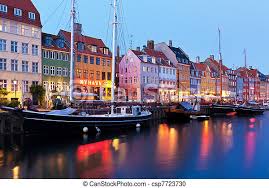 En el paisaje encontramos gran variedad. Escenarios Nocturnos De Nyhavn En Copenhagen Denmark El Panorama Escenico De La Tarde De Nyhavn En Copenhague Dinamarca Se Canstock