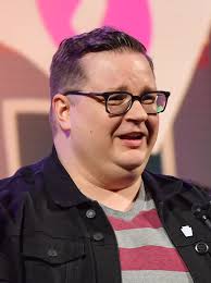 Scott Benson's Instagram, Twitter & Facebook