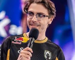 Sam Polak's Instagram, Twitter & Facebook