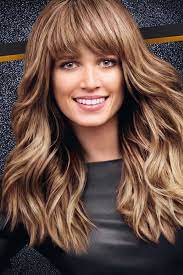 Die Neuen Langhaarfrisuren Herbst Winter 2014 2015 Mehr Stufen Mehr Fulle Trendlook Von L Oreal Professionnel Haarfarben Langhaarfrisuren Frisuren 2016