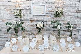 Regali di gruppo o molto importanti. Escort Card O Tableau Matrimonio 10 Idee Originali Per I Nomi Dei Tavoli