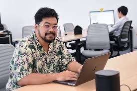 Halk eylem partisi (pap) 'nin bir üyesi, ticaret ve sanayi (sanayi) bakanı idi. S Iswaran From Barber And Uber Driver To Now A Web Developer This Is The Inspiring Story Of Arif Rahman Who Pursued His Interest And Upskilled To Become A Web Developer