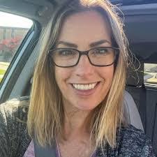 Jennifer Gaarder's Instagram, Twitter & Facebook