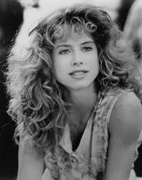 Julianne Phillips's Instagram, Twitter & Facebook