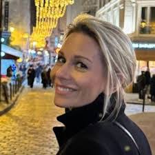 Lauren Andros's Instagram, Twitter & Facebook