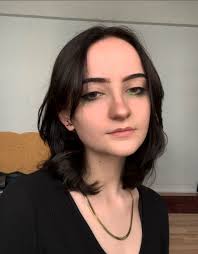 Christine Parshall's Instagram, Twitter & Facebook