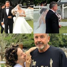 El joven es producto de la relación del cantante con su primera esposa, ana vaz, con quien estuvo casado desde 1975 a 1986. Asi Lucen Ahora Los Hijos De Ricardo Montaner Gente Entretenimiento El Universo
