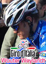 In zijn eerste jaar als prof werd bij hem voor de start van de tour down under in 2005 klierkoorts vastgesteld. Giro D Italia 2010 3rd Stage Wouter Weylandt Wins The Sprint In Middelburg Cadel Evans Loses The Pink Jersey To Alexandre Vinokourov Blog Velowire Com Photos Videos Actualites Cyclisme
