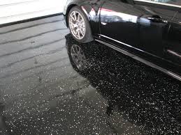 Plancher Epoxy Noir Avec Flocons Blanc Http Www Gopro Qc Com Garage Floor Coatings Garage Floor Epoxy Garage Floor Paint