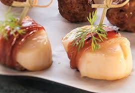 Petoncles Enrobes De Prosciutto Coup De Pouce Food Tapas Recipes Elegant Food