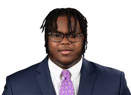 Eli Morris's Instagram, Twitter & Facebook