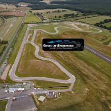 Check spelling or type a new query. Circuit Du Bourbonnais Startseite Facebook