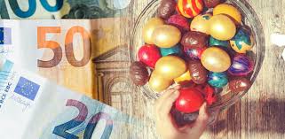 Απάντηση στο ερώτημα για το πάσχα φαίνεται ότι έχει βρει η κυβέρνηση καθώς η πλάστιγγα γέρνει προς έναν εντός των τειχών ελεγχόμενο εορτασμό, διαψεύδοντας. Dwro Pasxa Pws Ypologizetai Gia Osoys Briskontai Se Anastolh Ergasias E8nos