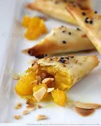 Samossas A L Ananas Miel Et Gingembre Les Epices Rient Recettes De Boissons Alimentation Recette Ananas