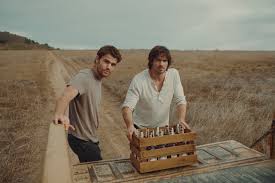Pour into rocks glass over ice. Vampire Diaries Costars Ian Somerhalder And Paul Wesley Are Making Bourbon Now Redlands Daily Facts