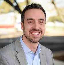 Larissa Greulich's Instagram, Twitter & Facebook