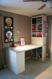 Why Should You Have A Plain Boring Desk If There Are A Lot Of Diy Desk Ideas You Can Use Go To Hackthehut Home Office Design Craft Room Office Chic Desk