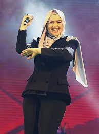 Romik avetisyan hay u ezdi axperner en new 2020. Malaysian Student Wows Netizens By Nailing Siti Nurhaliza S Songs In Online Challenge Entertainment Rojak Daily