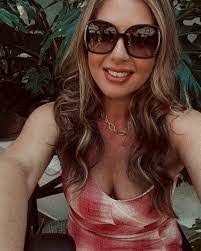 Michelle Mears's Instagram, Twitter & Facebook