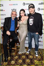 Ariel Winter Channels Old Hollywood for 'The Last Movie Star' Premiere:  Photo 4054863 | Adam Rifkin, Ariel Winter, Burt Reynolds, Chevy Chase,  Clark Duke, Diane Warren, Juston Street, Marilu Henner Photos |