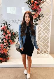 But these 15 trendy outfits all range from a night out look to a comfortable style with sweats. Weekend Date Outfits 25 Ways To Dress Up For Weekend Date