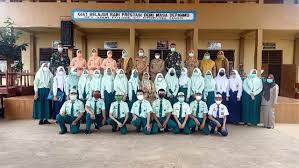 Boyolali — sma pradita dirgantara, sekolah unggulan dengan beasiswa yang terletak di jalan cendrawasih, ngesrep, ngemplak, kabupaten boyolali telah membuka pendaftaran peserta didik baru pada 11 januari 2021. Lanud Smh Sosialisasikan Ppdb Sma Pradita Dirgantara Di Smp 10 Palembang Divianews Com