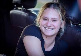 Free Photo Shoots for Families and Individuals in Massachusetts