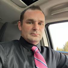 How do you store greens to keep them fresh and crisp?