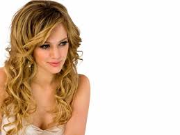 Jan 09, 2022 · i tagli capelli ricci del 2022 sono perfetti per tutti i tagli di tendenza del prossimo anno, da quelli lunghi a quelli corti, ma anche su caschetti … 1001 Idee Di Capelli Mossi Dai Look Corti A Quelli Piu Lunghi