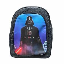 It is a combination of pastel and dark tones, your personality will be key to bring this style to your way. Mochila Darth Vader Kawaii Atelier