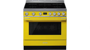 Smeg cookers must always be positioned completely level (use a spirit level when adjusting the feet) to ensure optimum and safe operation. Buy Smeg 900mm Portofino Pyrolytic Freestanding Cooker With Induction Cooktop Sunshine Yellow Harvey Norman Au