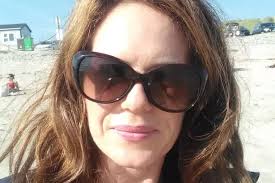 Relationship expert Jen Cameron shares her top tips for those struggling  with commitment