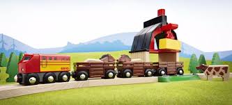 milo deja offert mamie tartine jouets en bois circuit train et garage et ambulance 40 euros jouets en bois marchande bois jouet