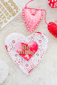 Though i believe pretty much all crafts with preschoolers and toddlers are great for fine motor skills. Toddler Friendly And Mess Free Diy Painted Valentine S Day Cards