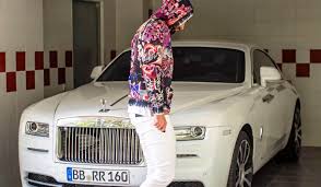 Karim benzema s luxury car collection. Karim Benzema Und Seine Traumwagen Real Total