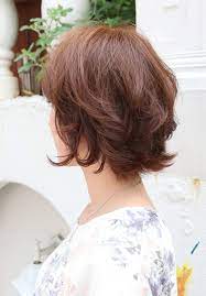 Kami merekomendasikan model rambut layer pendek gaya shaggy. Tentukan Model Rambut Sesuai Bentuk Wajah Berikut Referensinya