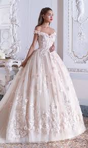 Don T Miss Out On These Wedding Trends For 2019 New Ideas This Entgehen For Hochzeitstrends To Le In 2020 Bridal Dresses Ball Gown Wedding Dress Ball Dresses