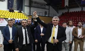 Sakaryaspor kulübü resmi facebook sayfası official facebook. Sakaryaspor Un Her Zaman Yanindayim Gencler Baskanlar Haber