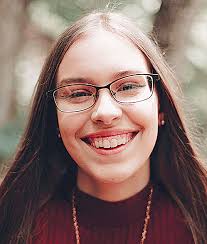 D&E student performing with Shakespeare troupe