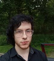 Daniel Folger's Instagram, Twitter & Facebook