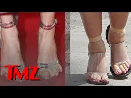 Julianne moore was born julie anne smith in fort bragg, north carolina on december 3, 1960, the daughter of anne (love), a social worker, and peter. Who D You Rather Tmz Feet Edition Kim Kardashian Vs Julianne Moore Tmz Youtube