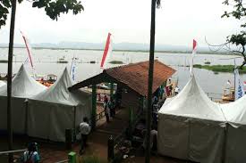 Check spelling or type a new query. Enam Tahun Beroperasi Tanpa Izin Obyek Wisata Kampoeng Rawa Ditutup Halaman All Kompas Com