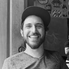 Katherine Malavé (@kathemalave)