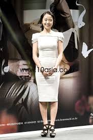 The few films i've seen her in, she plays complex. Photos The Housemaid 2010 Press Conference Hancinema The Korean Movie And Drama Database