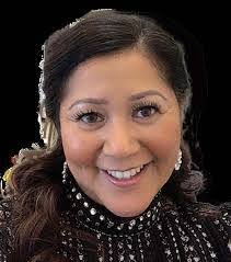 Cristina Thomson's Instagram, Twitter & Facebook