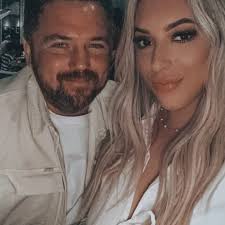 Is there a plumber out there in our community who might be able to help us  with our gas water heating unit? We are in The Boulevard and have had no hot