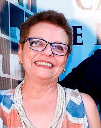 A coletora de sonhos x Beth Fernandes