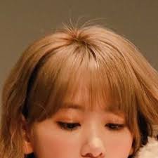 Pin By Maju On Details Hair Kpop Girls Dandruff